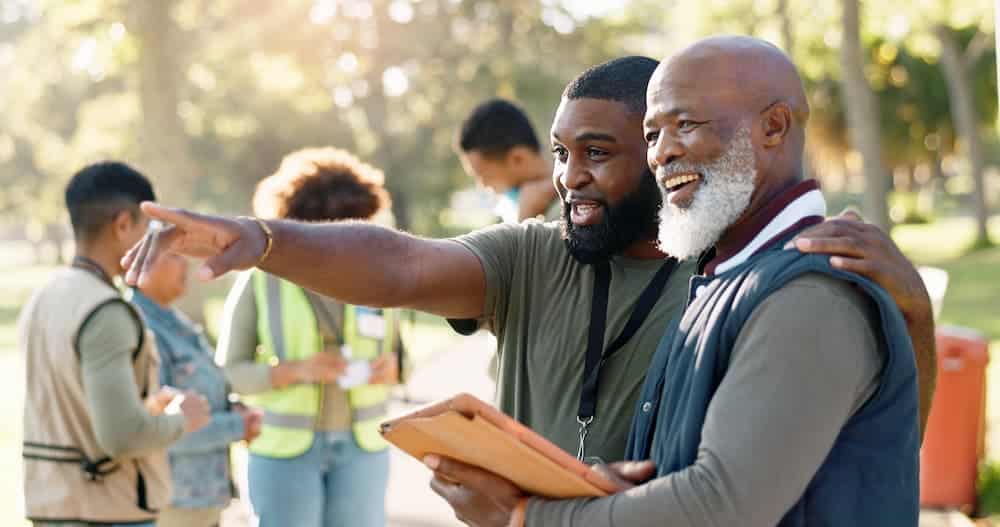 seniors volunteering in retirement